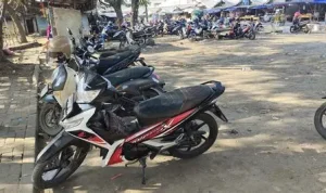 parkir pasar kranggot